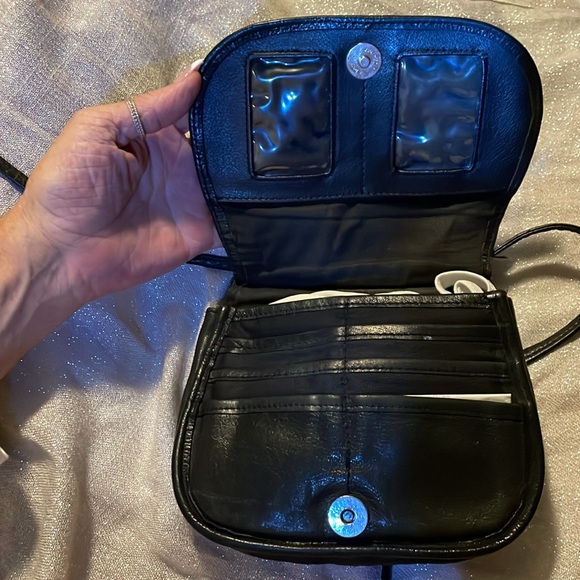 Fossil  VINTAGE black leather crossbody - Picture 12 of 16